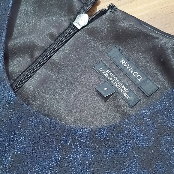 Dress - Picture 3 of 4